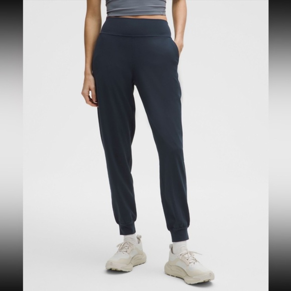 Lululemon sz 8 black Align High-Rise Jogger Stretch Athletic Fit soft sweatpants
